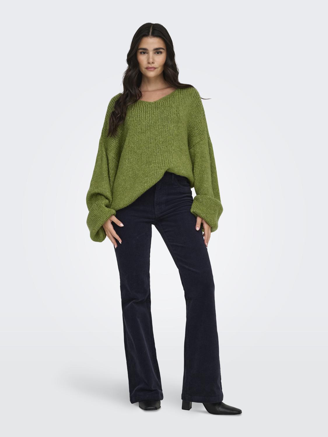 model_shot-front_full